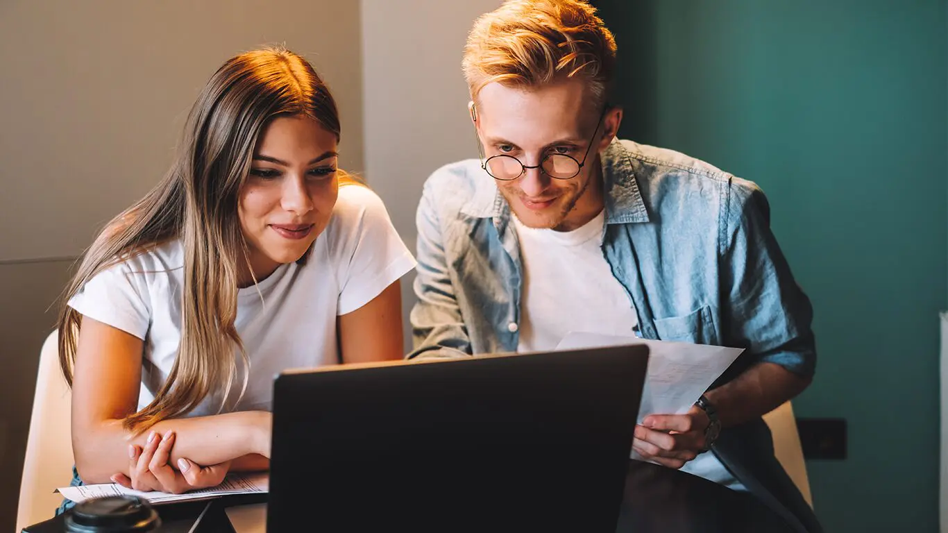 etudiants revisant en BTS Edition