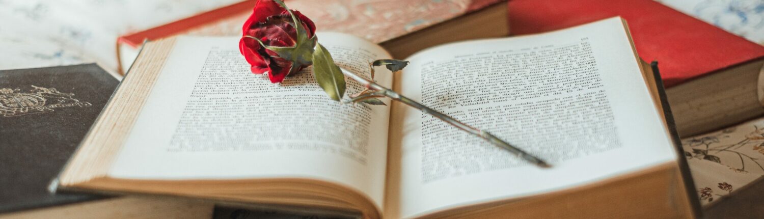 Pourquoi lire de la poésie ? Les bienfaits insoupçonnés de la poésie sur le bien-être